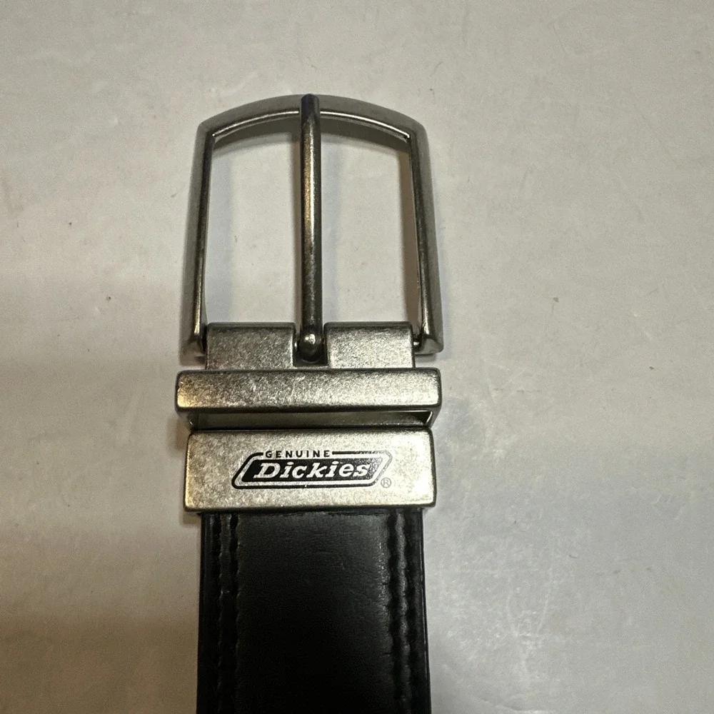 Dickies Leather Adjustable Belt Buckle Men's Size 38 Black/Brown Reversible